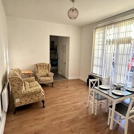 Leicester Spacious Flat With Free Parking Eksteriør billede