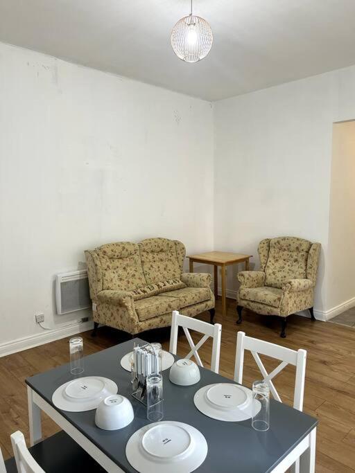Leicester Spacious Flat With Free Parking Eksteriør billede