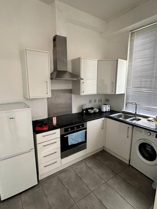 Leicester Spacious Flat With Free Parking Eksteriør billede