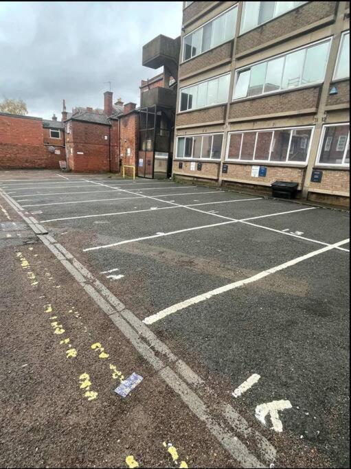 Leicester Spacious Flat With Free Parking Eksteriør billede